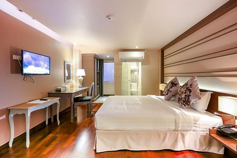 The Sathon Vimanda Hotel Bangkok Exterior photo